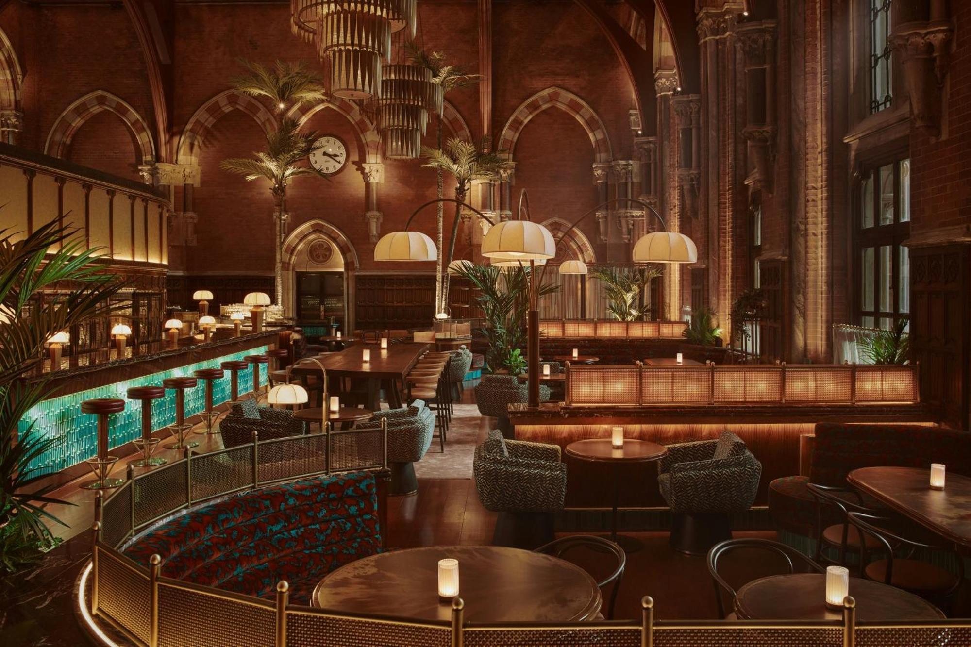 St. Pancras Renaissance Hotel London Exterior foto The interior of the restaurant